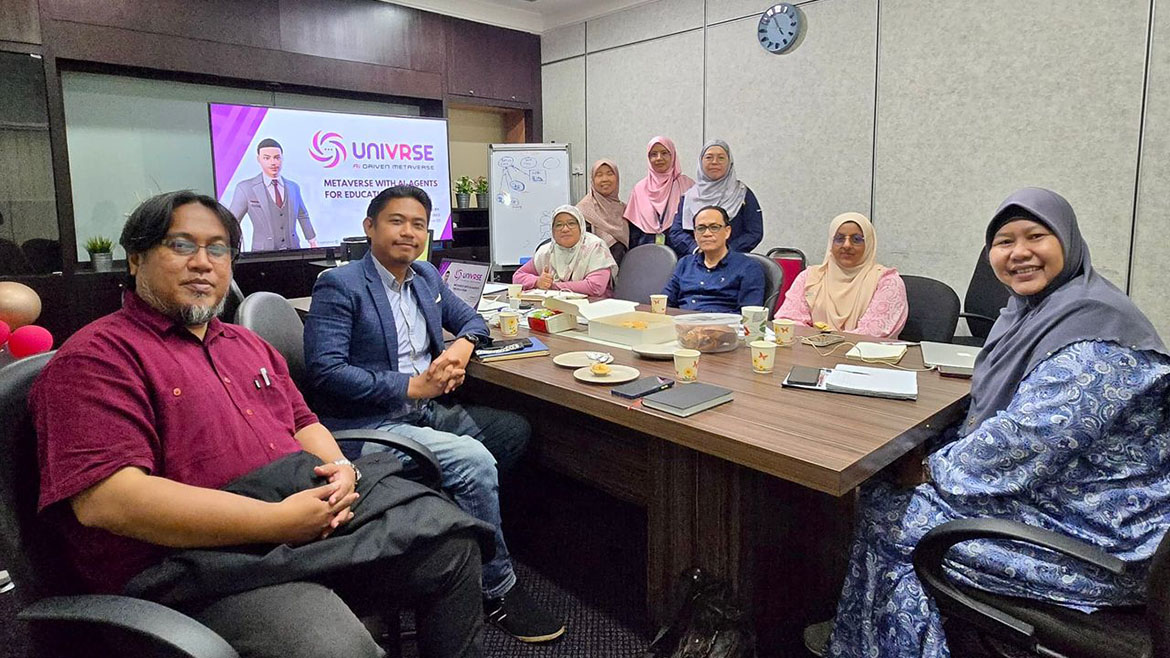 MESYUARAT PERBINCANGAN CADANGAN PENGGUNAAN METAVERSE SEBAGAI PLATFORM AI DI UiTM